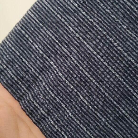 Eddie Bauer | Classic Fit Button-down - Picture 4 of 7
